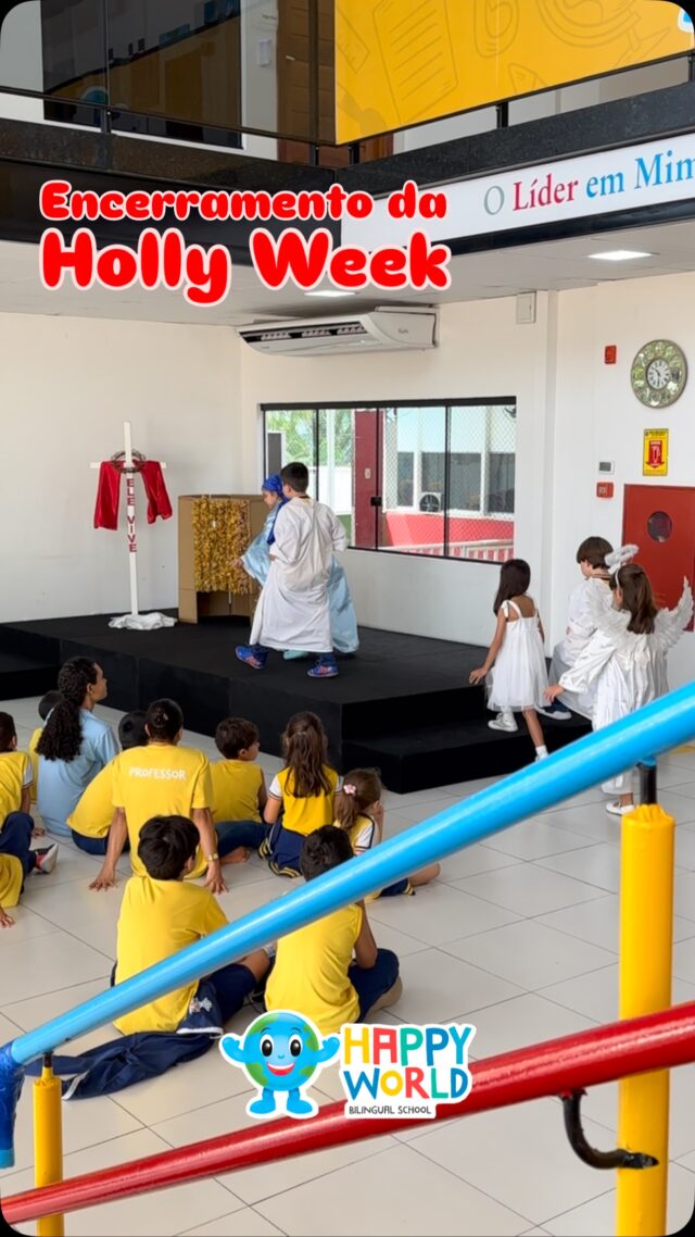 Encerramos a semana com o coração cheio de fé e alegria com esta linda apresentação dos alunos do 2º ano!
Os alunos fizeram uma  encenação interativa da música ‘João 20’, emocionando a todos com sua sensibilidade e entrega. A apresentação marcou o encerramento do nosso projeto Holly Week, que envolveu toda comunidade escolar em momentos significativos de reflexão e esperança. 

#HappyWorld
#EducaçãoBilíngue
#MentesBrilhantes
#DaquiParaOMundo
#EducaçãoComPropósito
#FormandoProtagonistas
#HollyWeek
#PascoaCristã
#elevive✝️